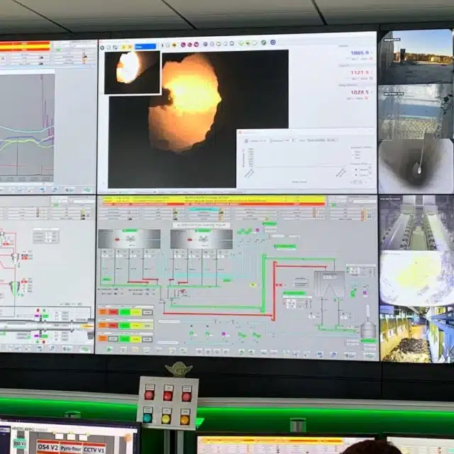 COMOS auf Bildschirm | TRIPS group